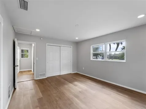 32 Bay Avenue Osprey FL 34229