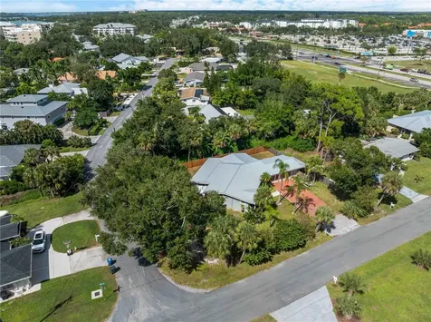 32 Bay Avenue Osprey FL 34229