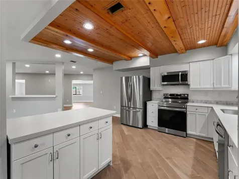 32 Bay Avenue Osprey FL 34229