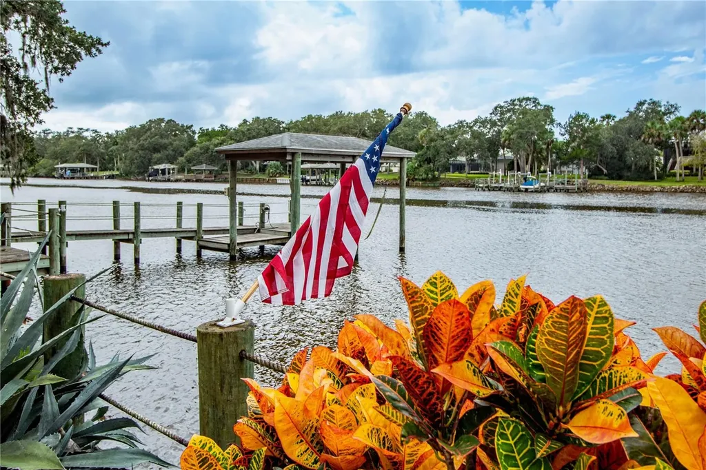 2 Weldon Way Palm Coast FL 32137