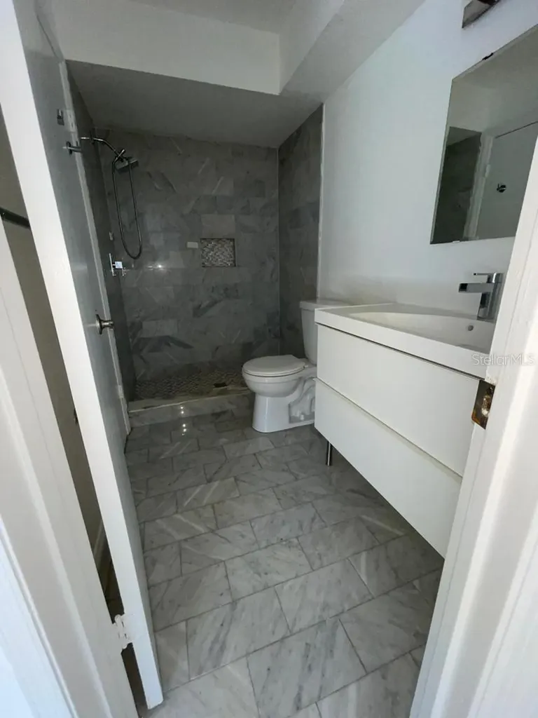 5140 Conroy Road Orlando FL 32811