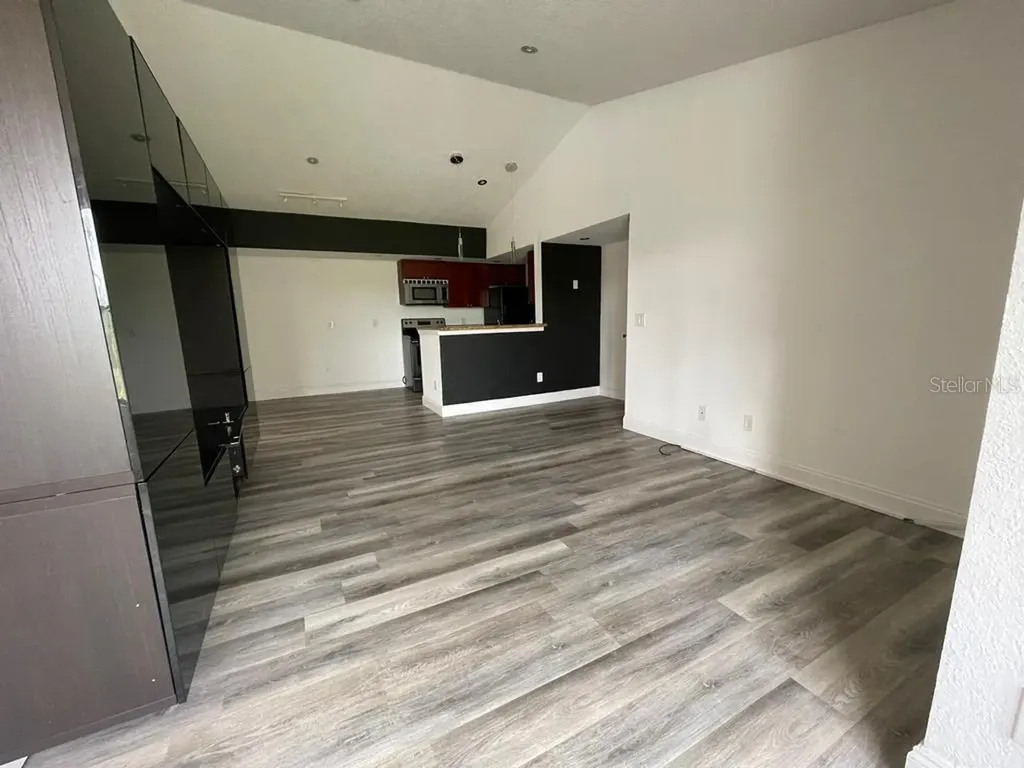 5140 Conroy Road Orlando FL 32811