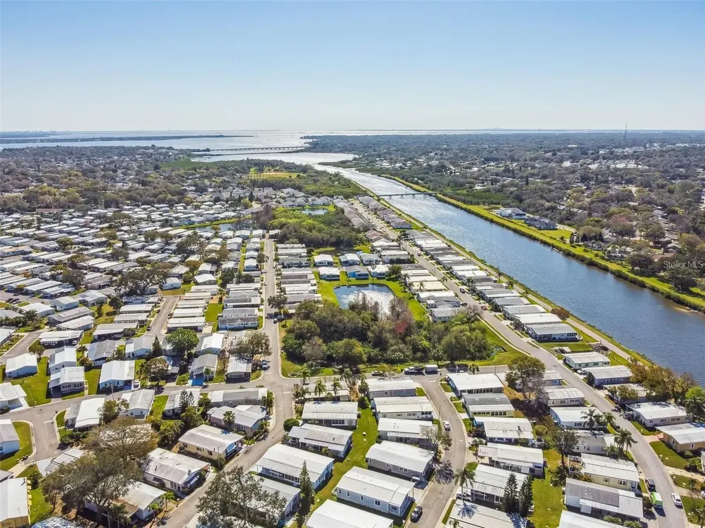 347 Canal Way Oldsmar FL 34677