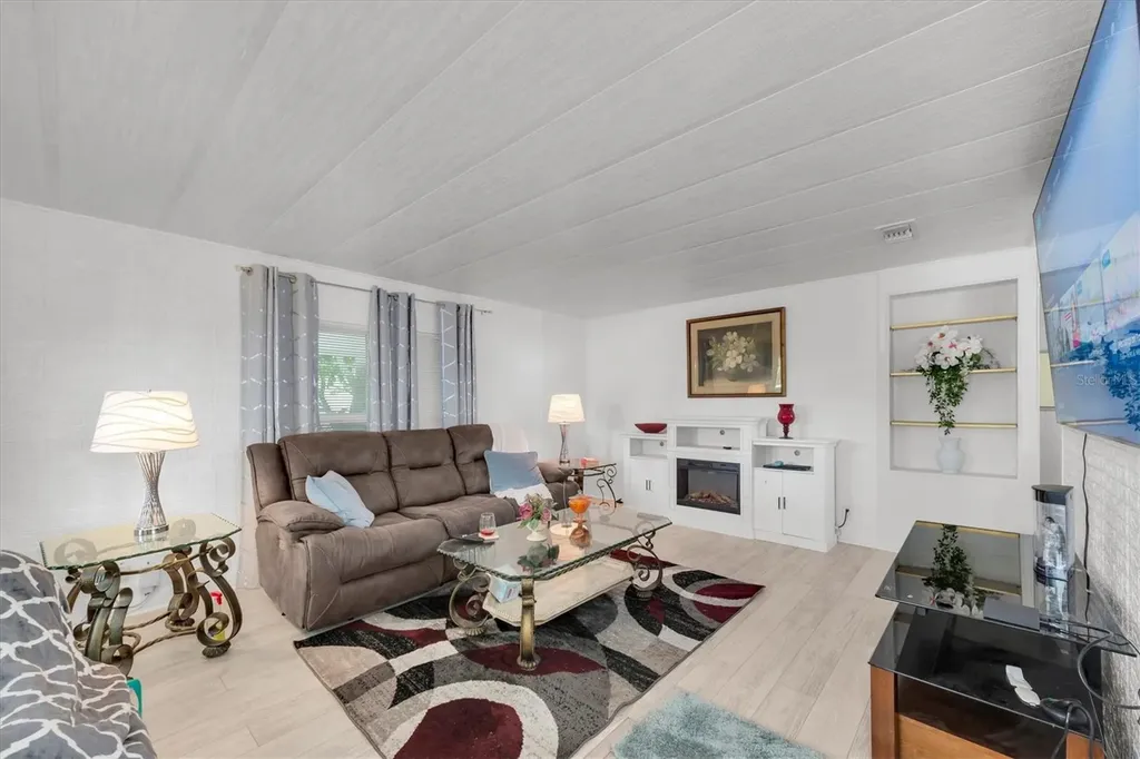 347 Canal Way Oldsmar FL 34677