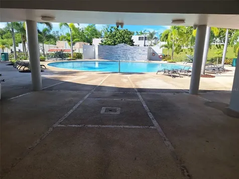 1260 Urb Plaza De La Fuente Toa Alta PR 00953
