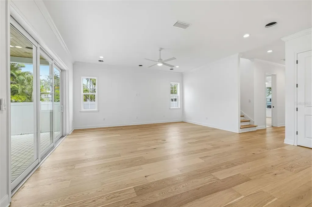 2815 W Leila Avenue Tampa FL 33611