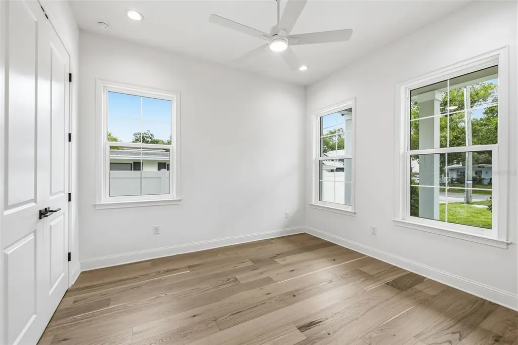 2815 W Leila Avenue Tampa FL 33611