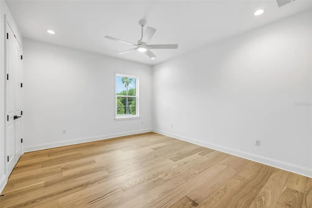 2815 W Leila Avenue Tampa FL 33611
