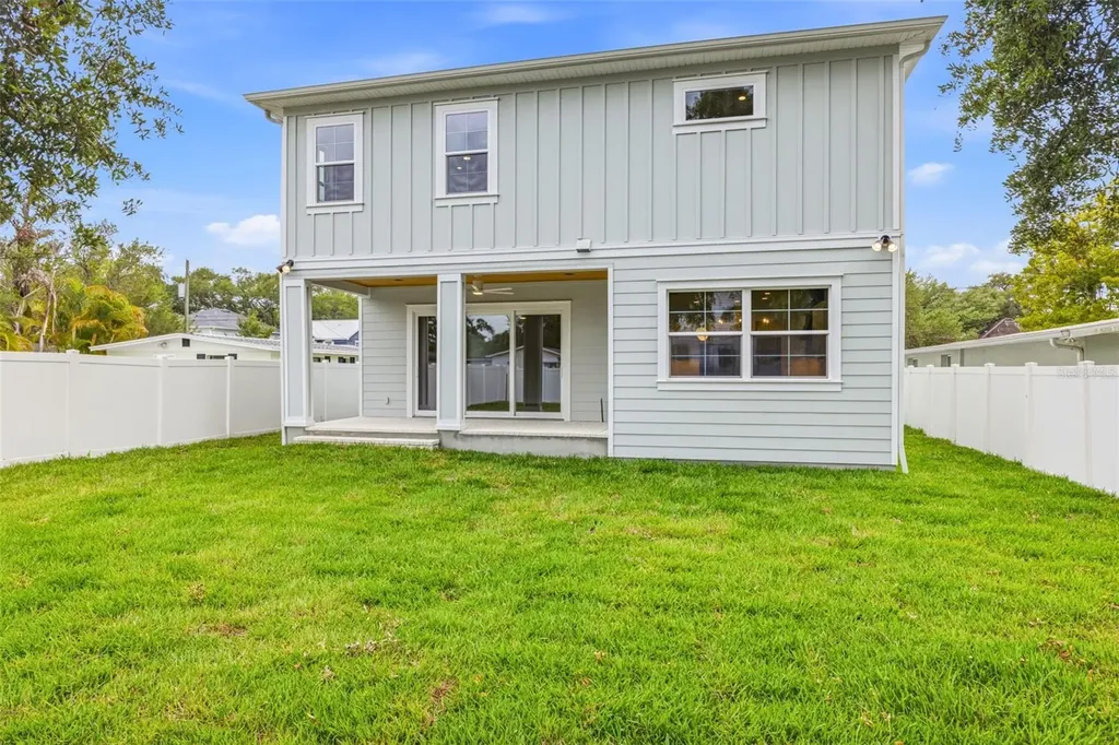 2815 W Leila Avenue Tampa FL 33611