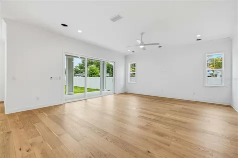 2815 W Leila Avenue Tampa FL 33611