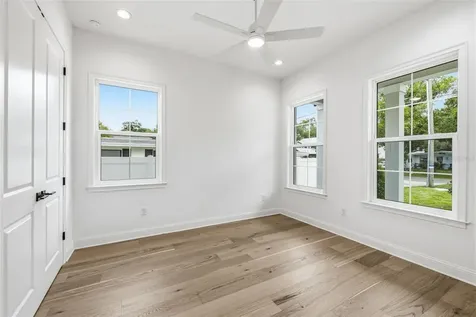 2815 W Leila Avenue Tampa FL 33611