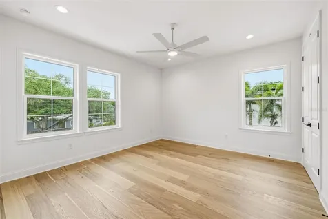 2815 W Leila Avenue Tampa FL 33611