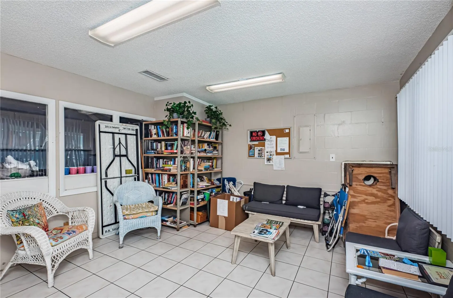 3735 42nd Way S St Petersburg FL 33711