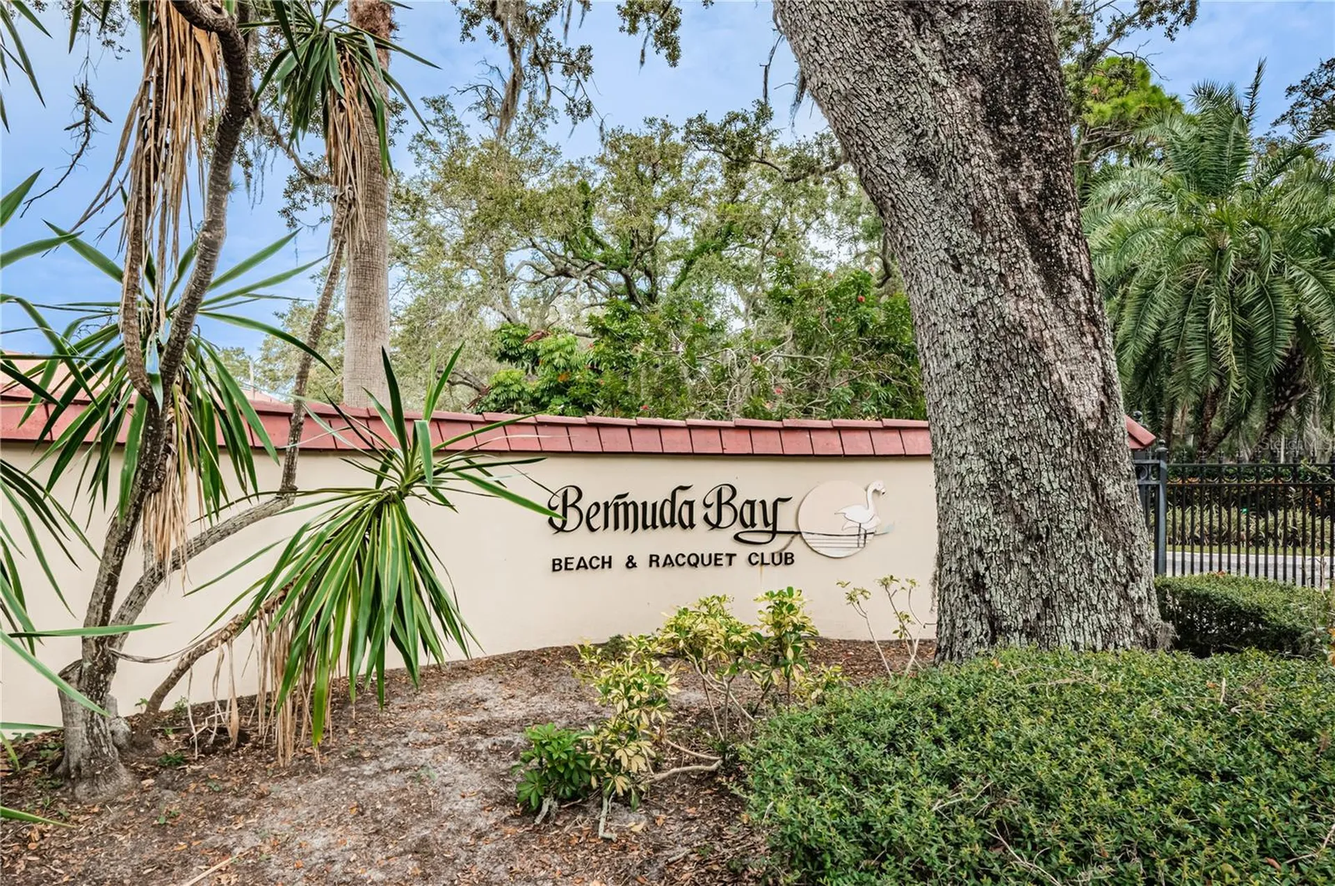 3735 42nd Way S St Petersburg FL 33711