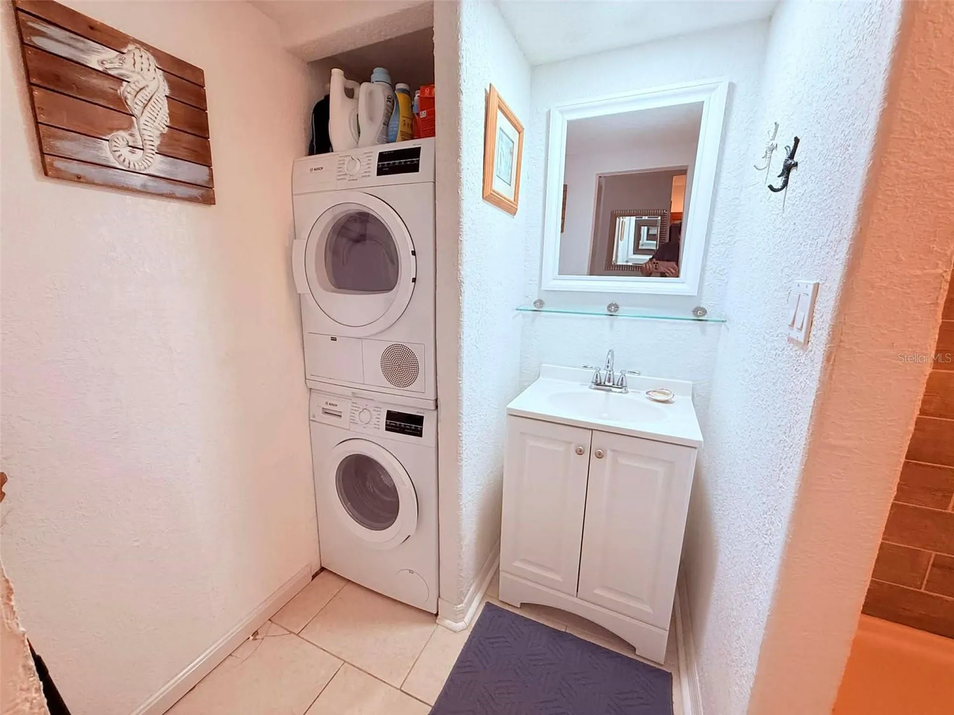 3735 42nd Way S St Petersburg FL 33711