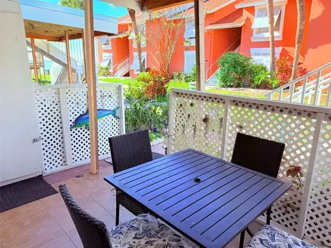 3735 42nd Way S St Petersburg FL 33711