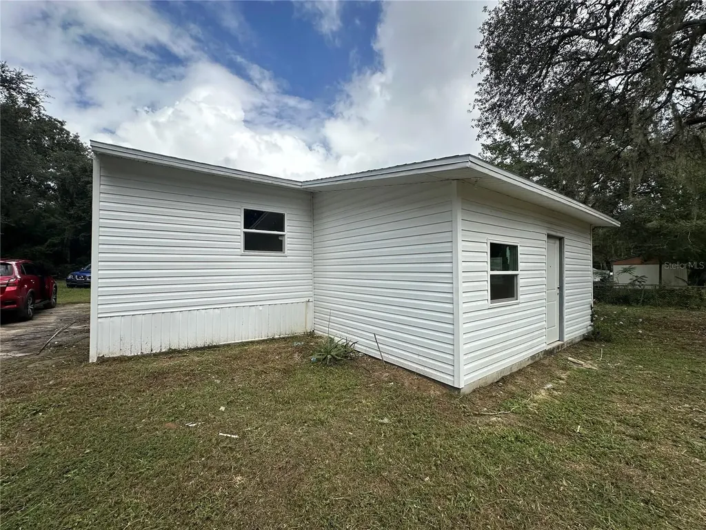 17405 NE 38th Lane Road Silver Springs FL 34488