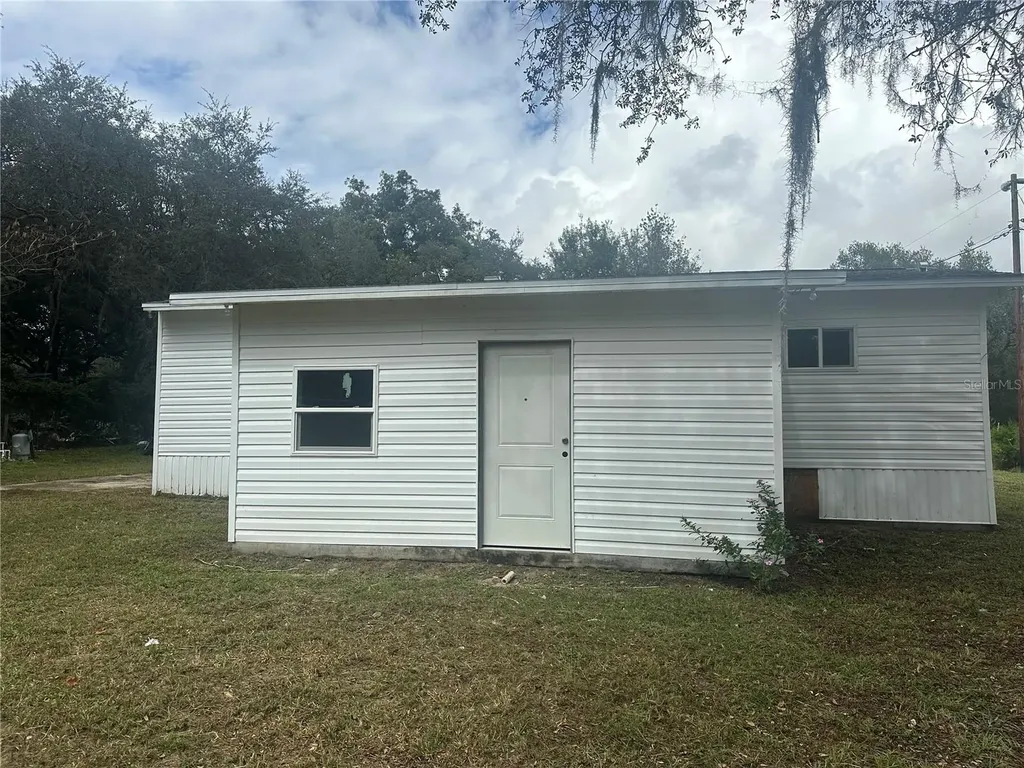 17405 NE 38th Lane Road Silver Springs FL 34488