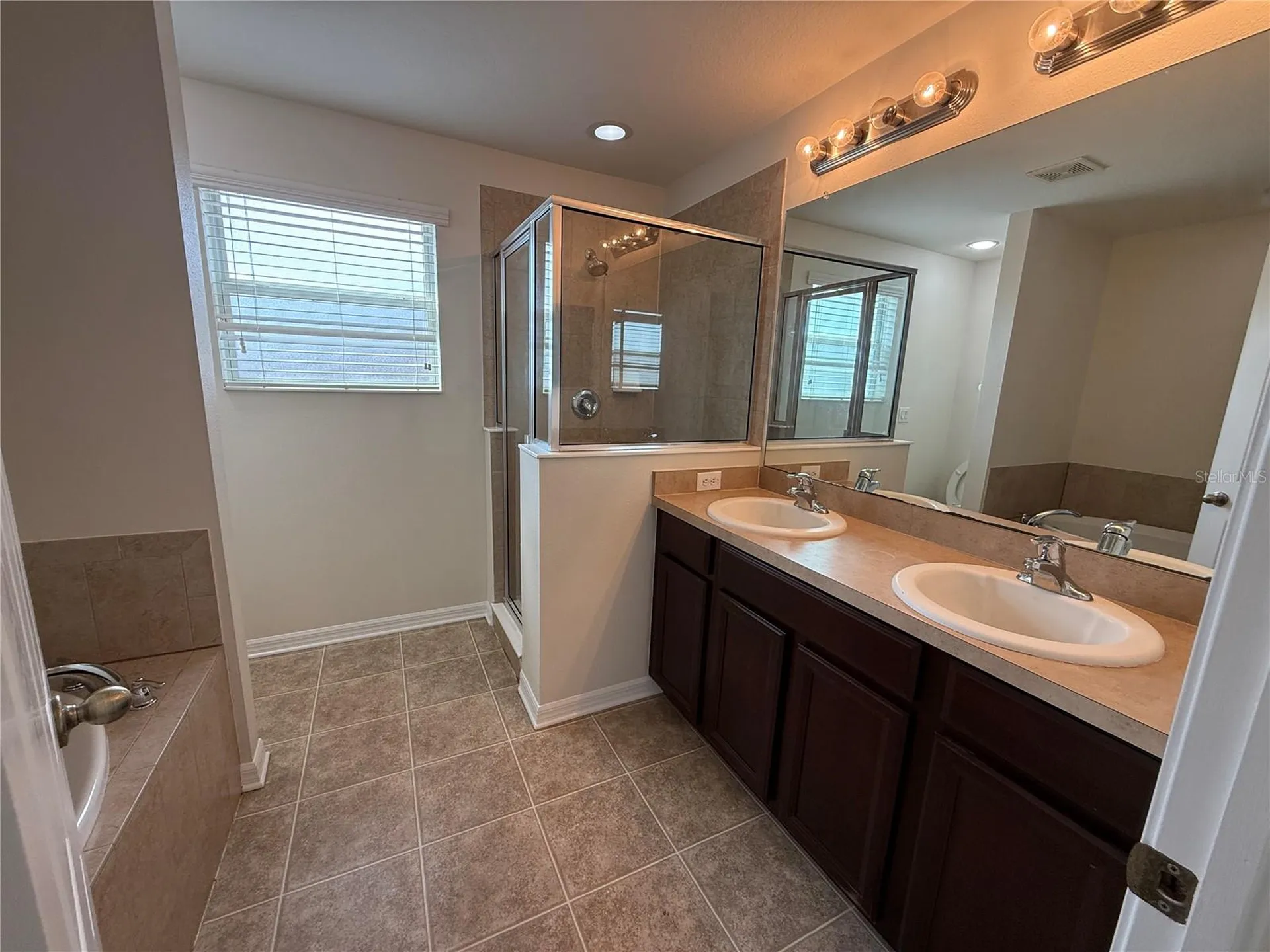 1105 Windton Oak Drive Ruskin FL 33570
