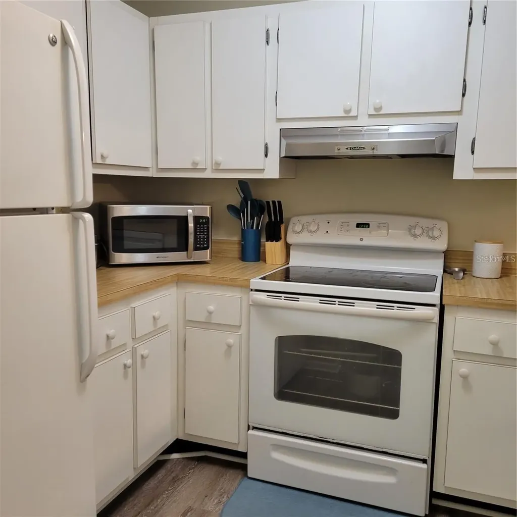 3275 Beneva Road Sarasota FL 34232