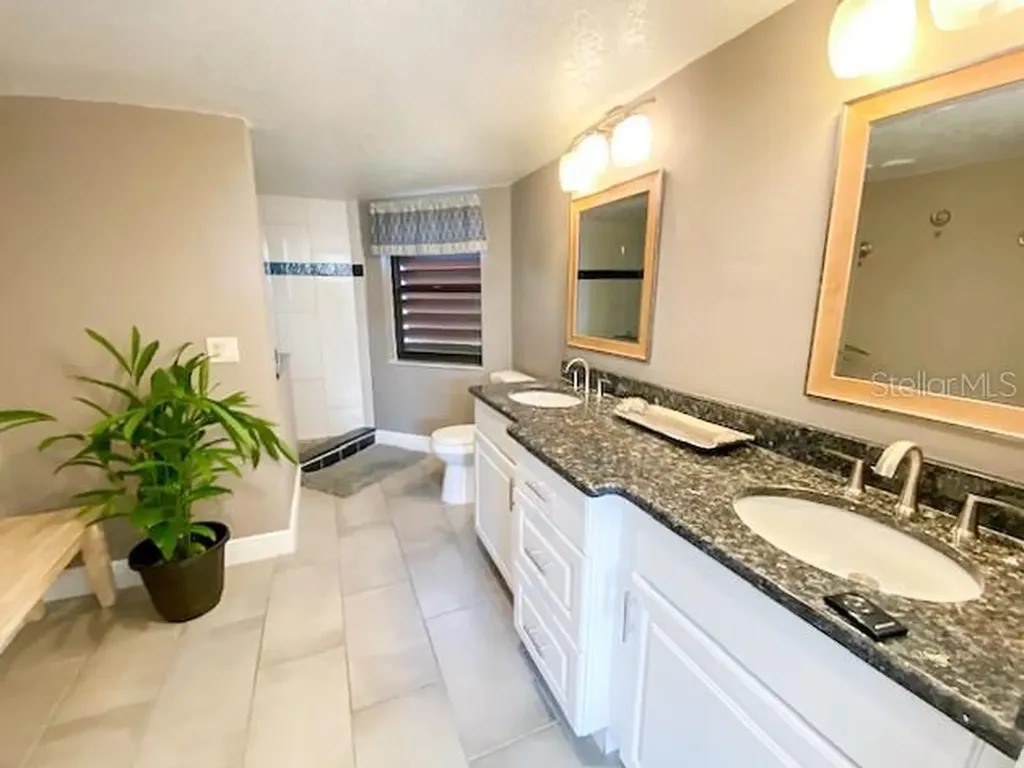 5611 Gulf Of Mexico Drive Longboat Key FL 34228