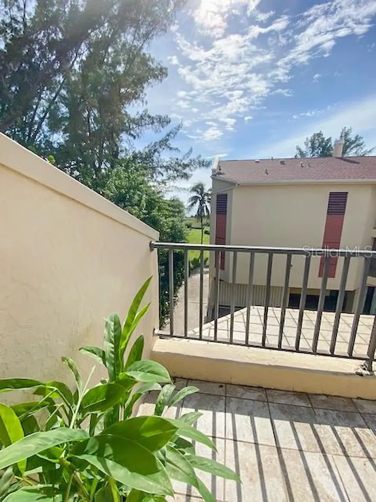 5611 Gulf Of Mexico Drive Longboat Key FL 34228