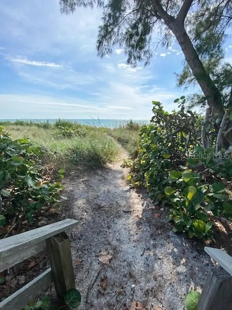 5611 Gulf Of Mexico Drive Longboat Key FL 34228