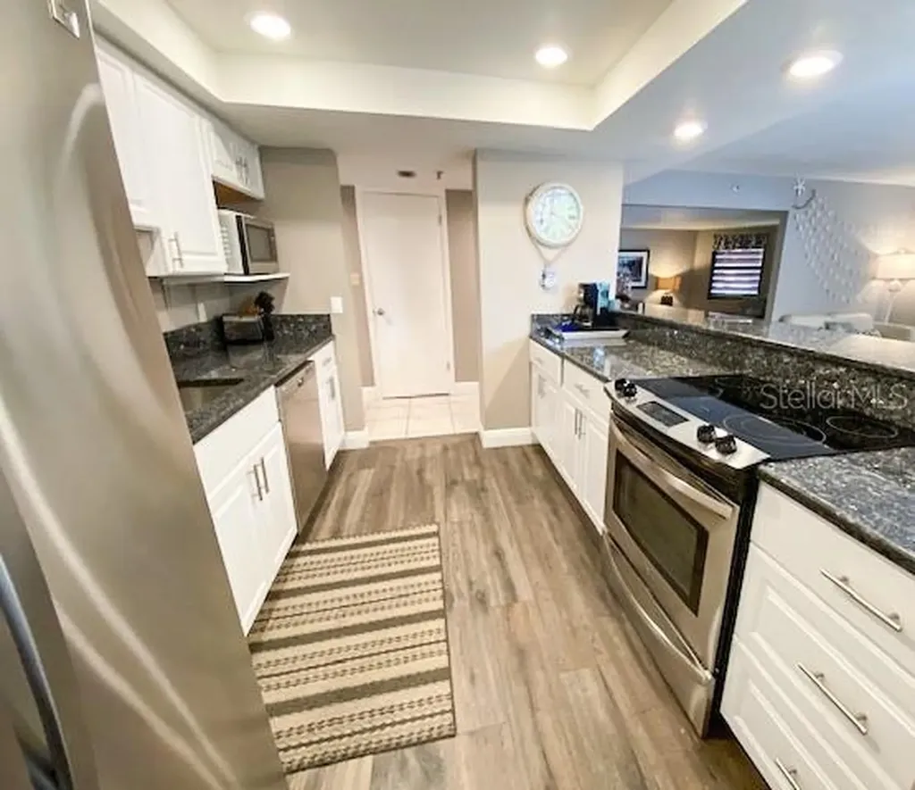 5611 Gulf Of Mexico Drive Longboat Key FL 34228