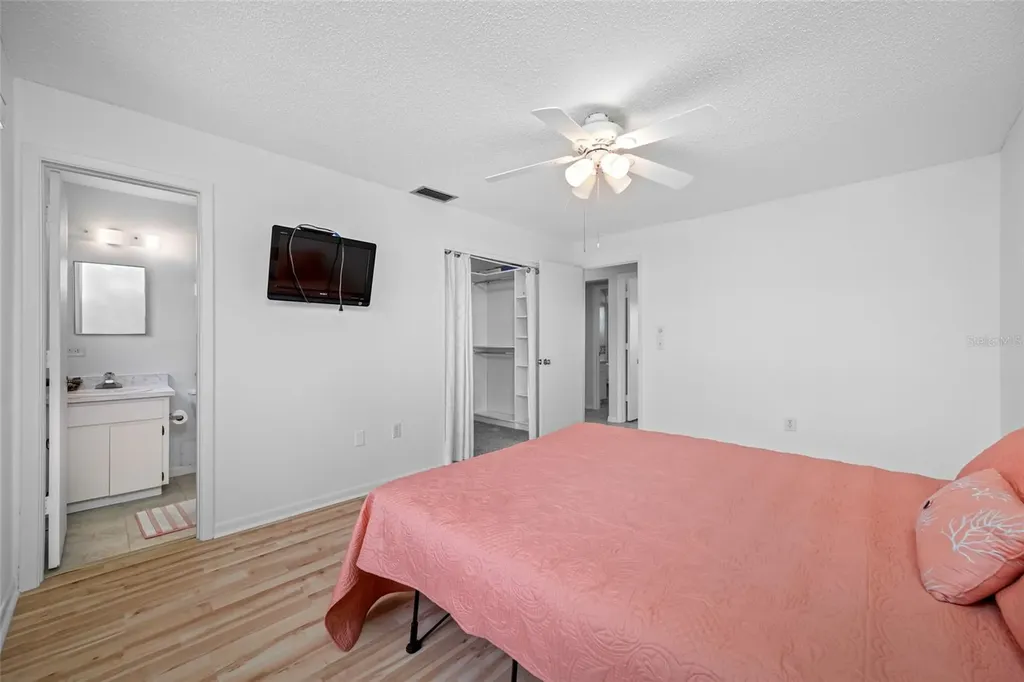 12200 Vonn Road Largo FL 33774
