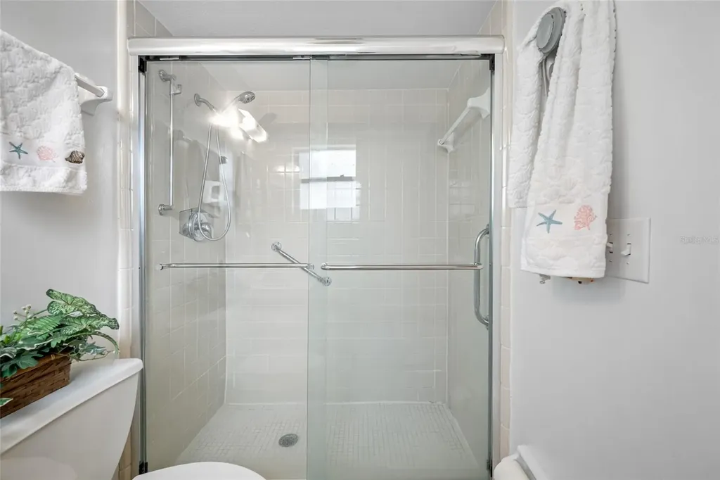 12200 Vonn Road Largo FL 33774