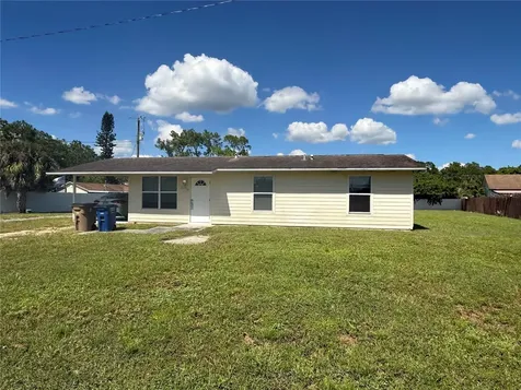 2253 11th Terrace Lehigh Acres FL 33936