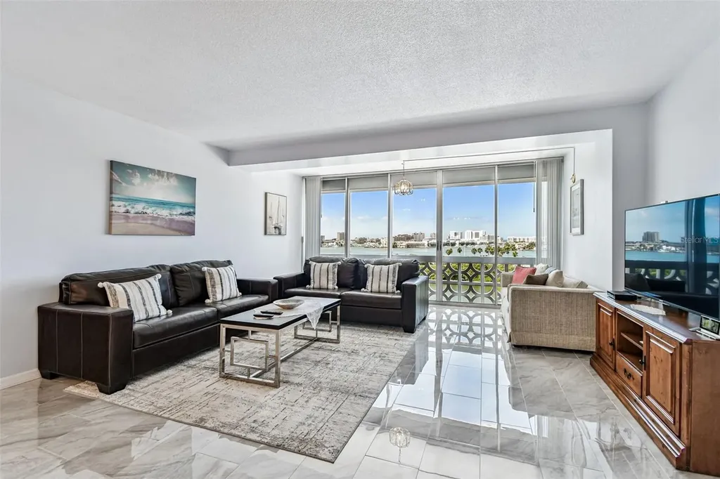 31 Island Way Clearwater Beach FL 33767