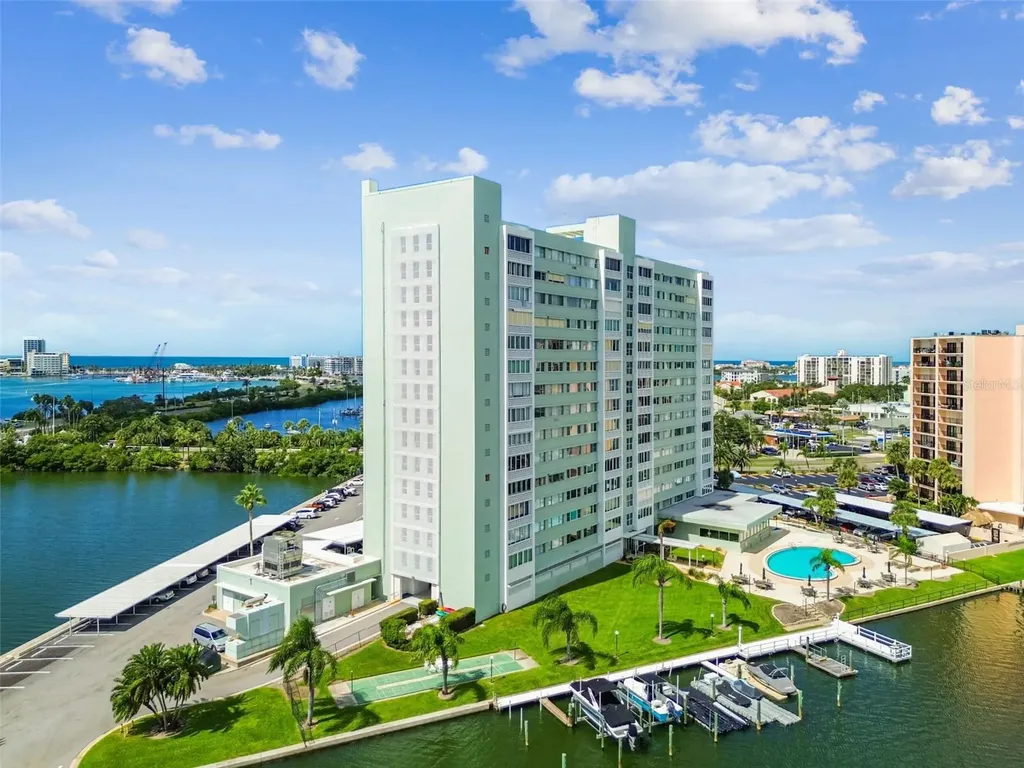 31 Island Way Clearwater Beach FL 33767