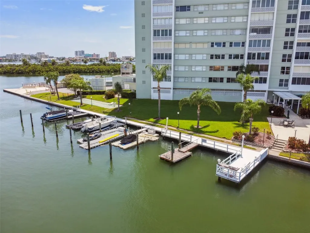 31 Island Way Clearwater Beach FL 33767