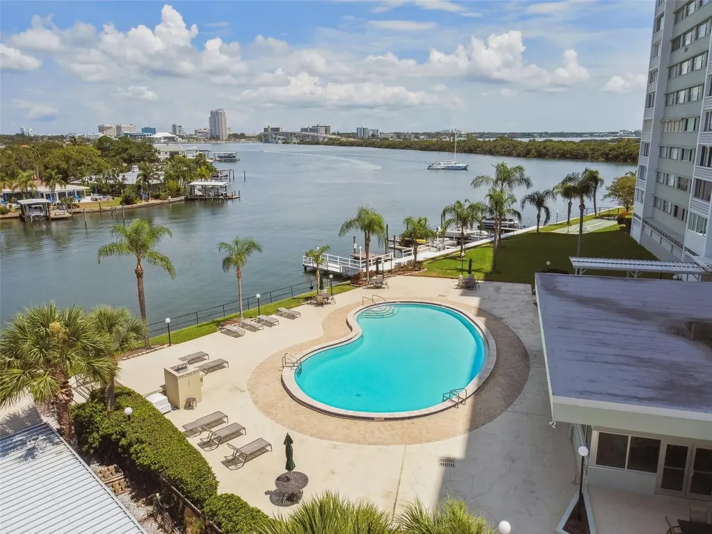 31 Island Way Clearwater Beach FL 33767