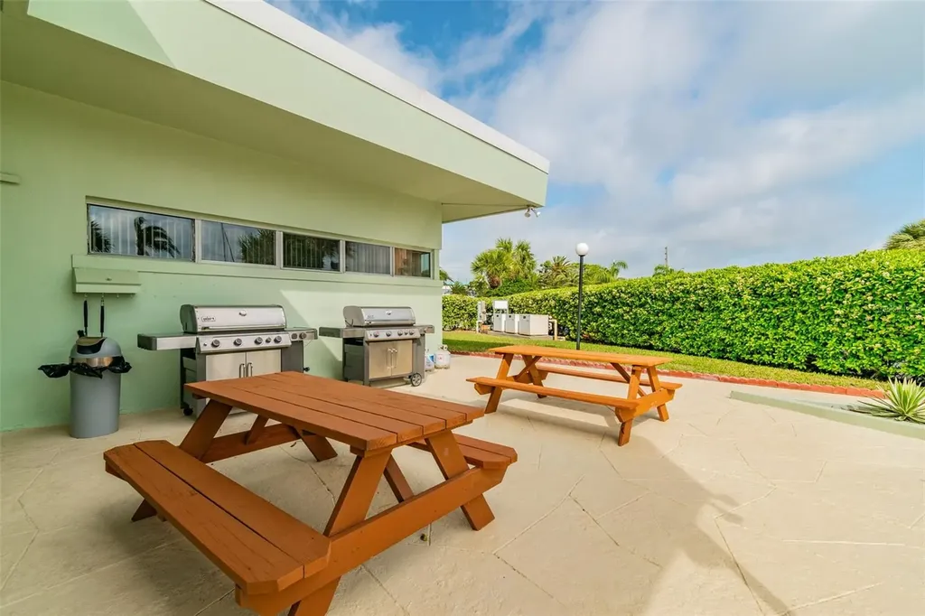 31 Island Way Clearwater Beach FL 33767