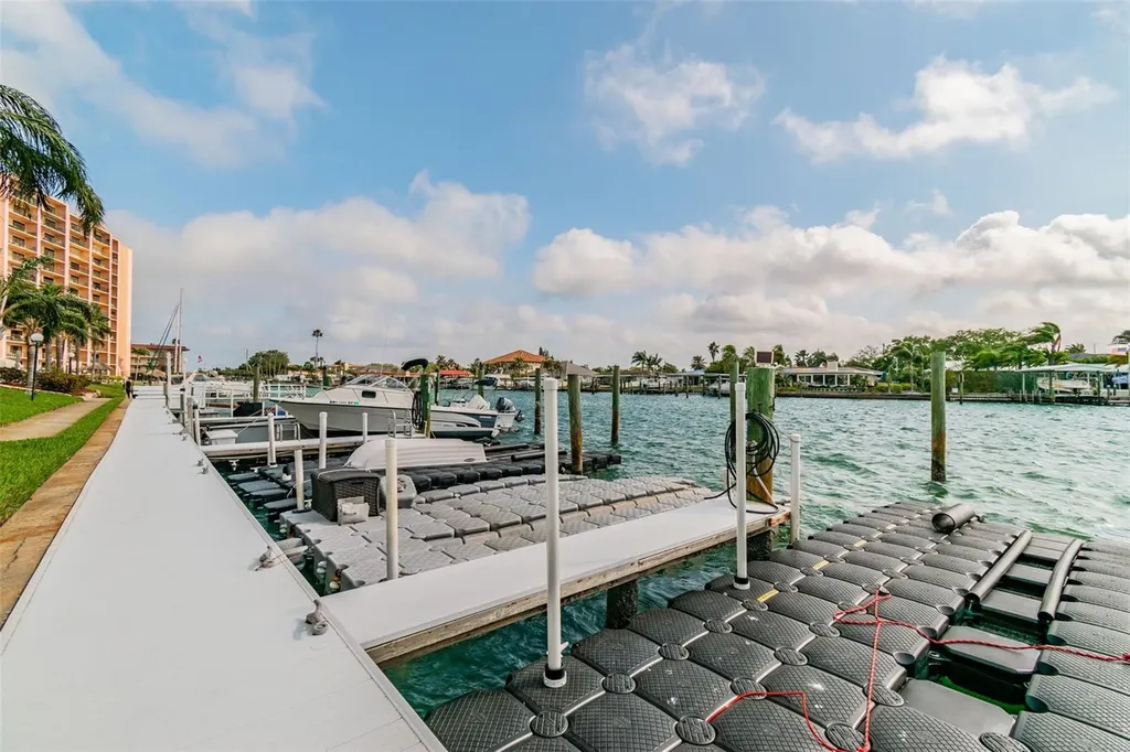 31 Island Way Clearwater Beach FL 33767