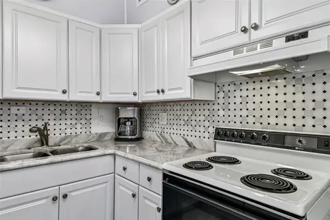 31 Island Way Clearwater Beach FL 33767