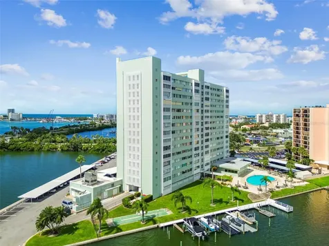 31 Island Way Clearwater Beach FL 33767