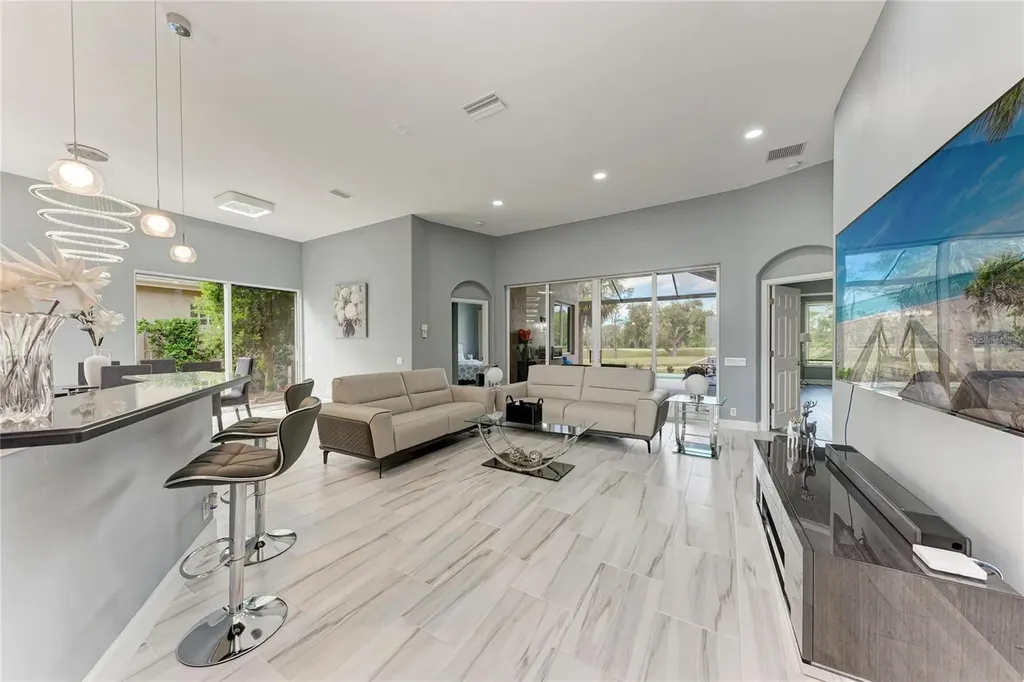 5122 87th Court E Bradenton FL 34211