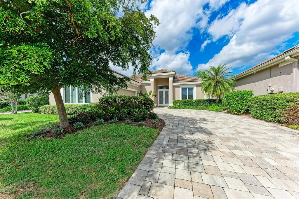 5122 87th Court E Bradenton FL 34211