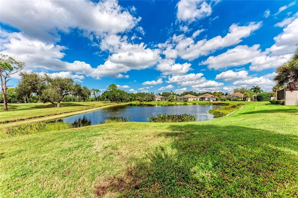 5122 87th Court E Bradenton FL 34211