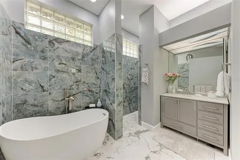 5122 87th Court E Bradenton FL 34211
