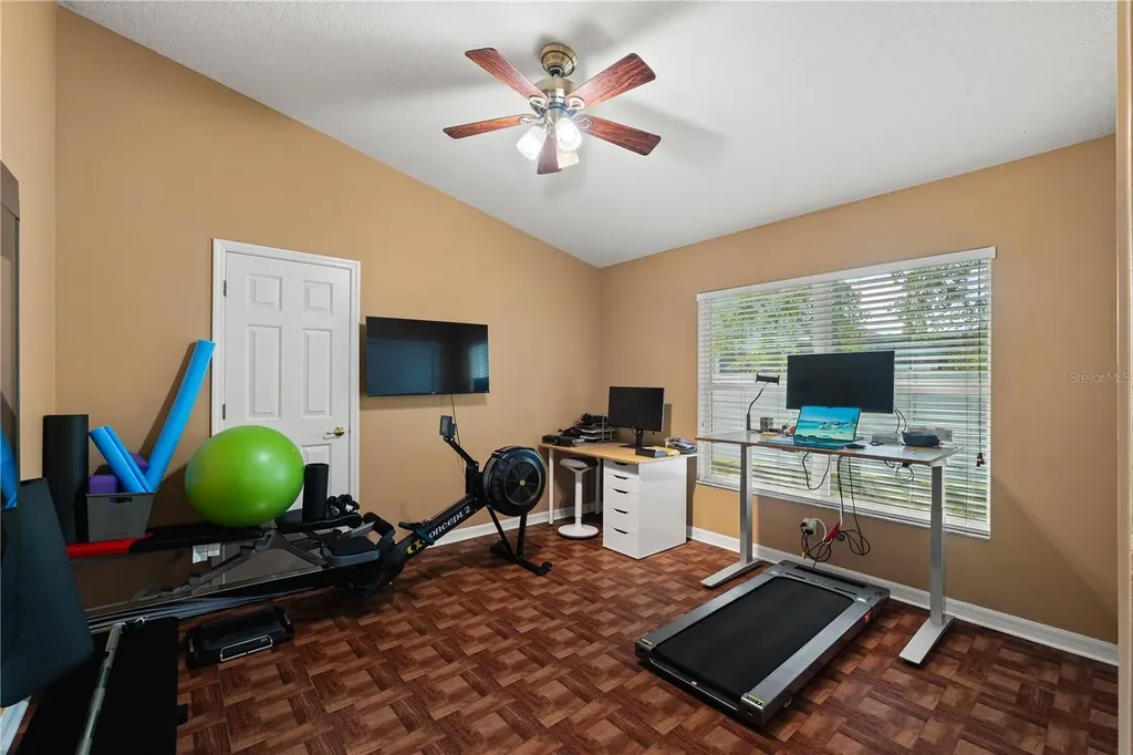 9020 N River Road Tampa FL 33635