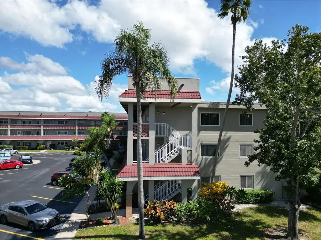 2073 Denmark Street Clearwater FL 33763