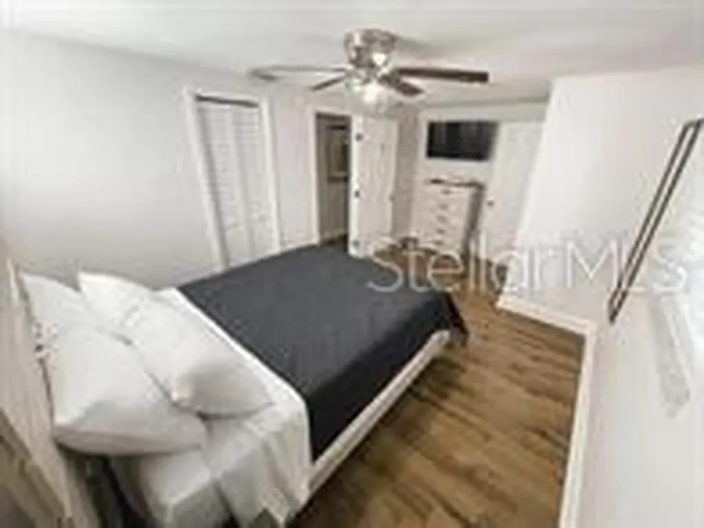 1923 E Henry Avenue Tampa FL 33610