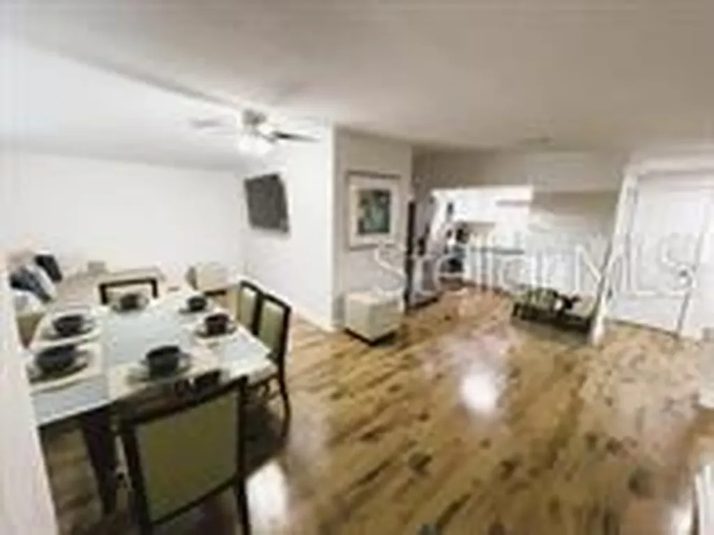 1923 E Henry Avenue Tampa FL 33610