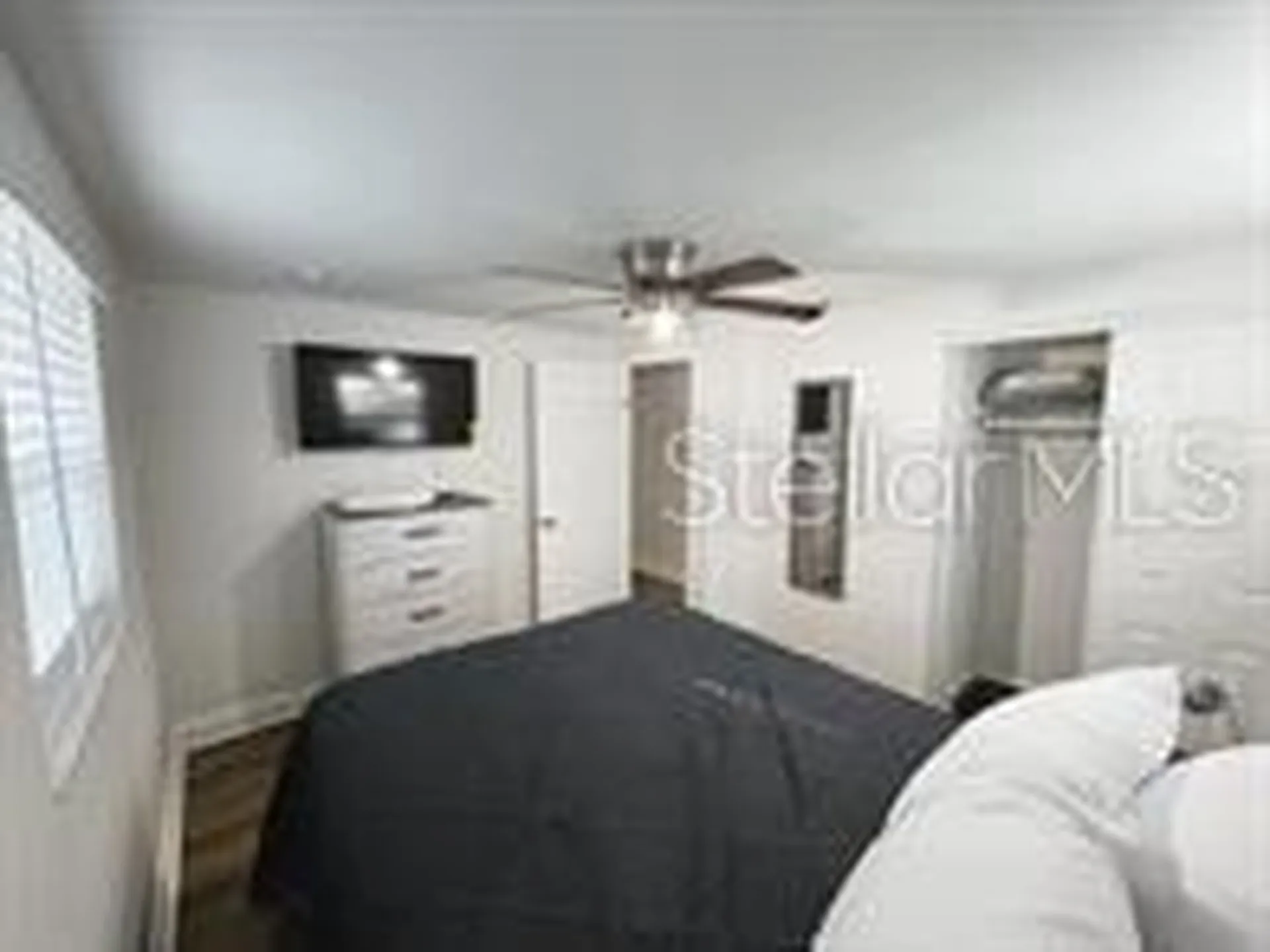 1923 E Henry Avenue Tampa FL 33610