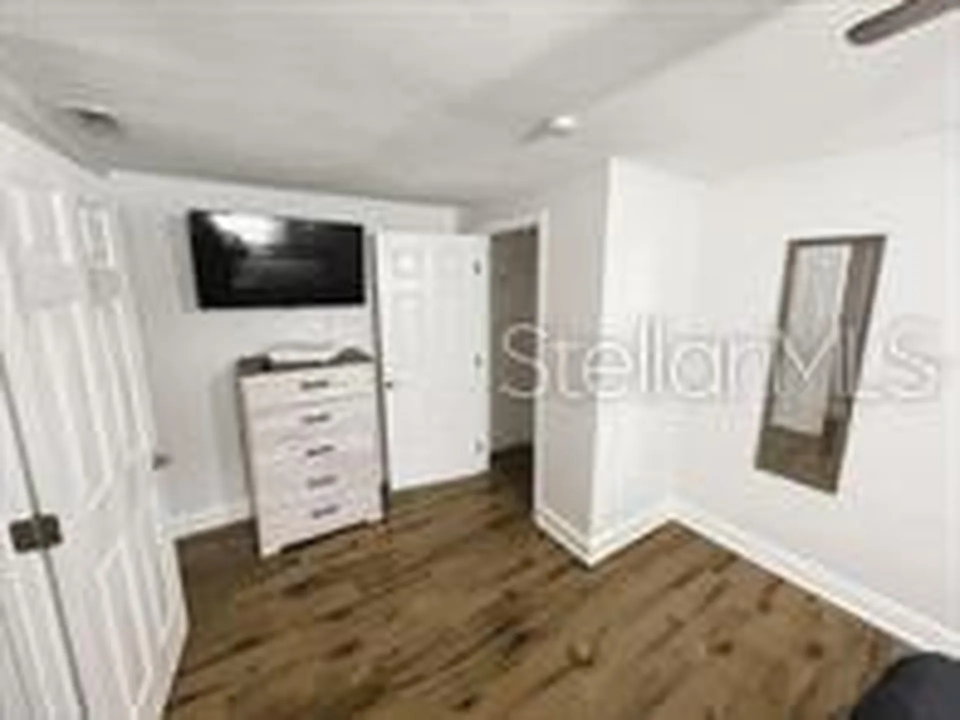 1923 E Henry Avenue Tampa FL 33610