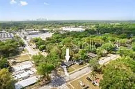 1923 E Henry Avenue Tampa FL 33610